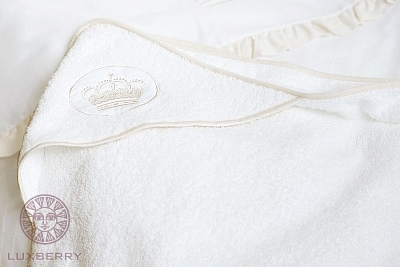 Полотенце с капюшоном Luxberry "Queen", белое с бежевым